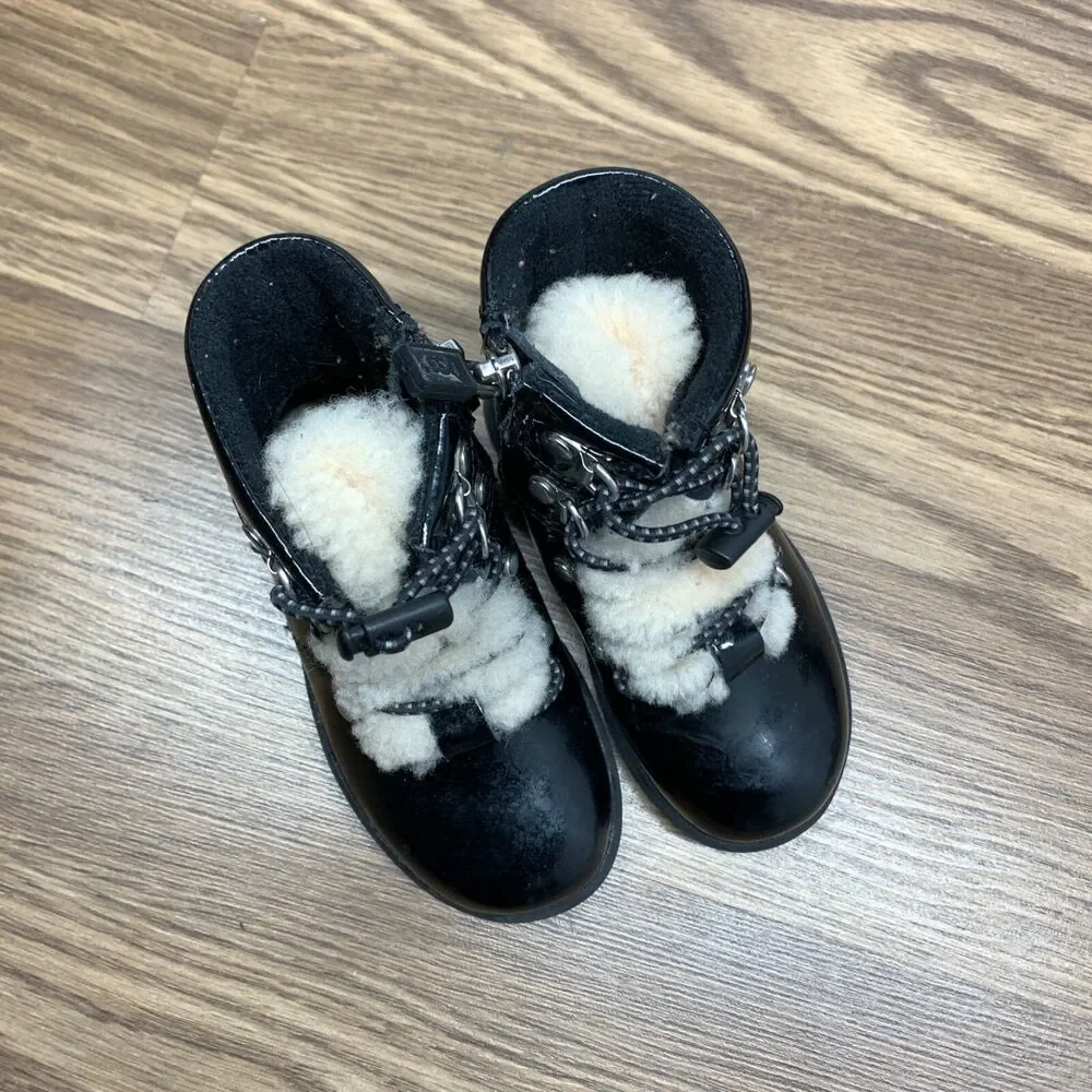 UGG‎ Toddler Girls Size 6 Ager Black Patent Leather Sherpa Zip Hiking Boots